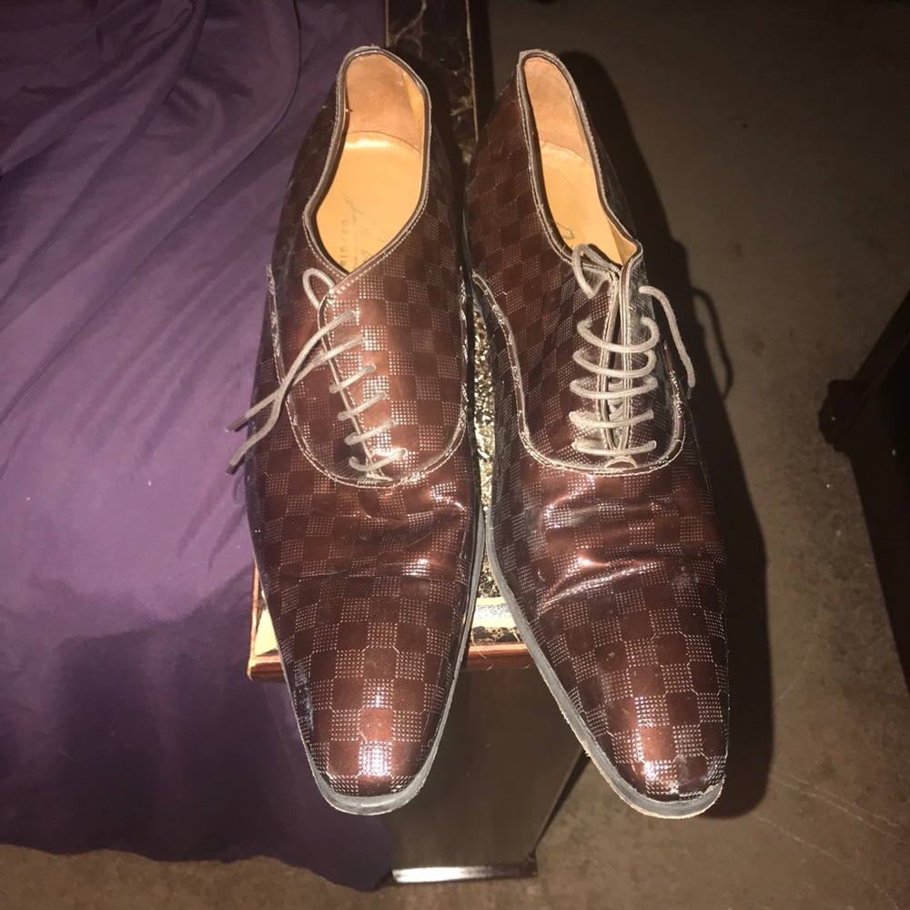 Shoe